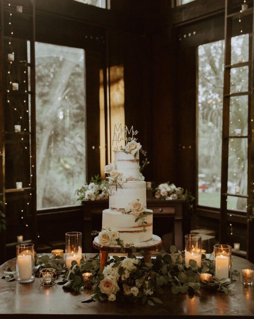 Rustic wedding cake with flowers.